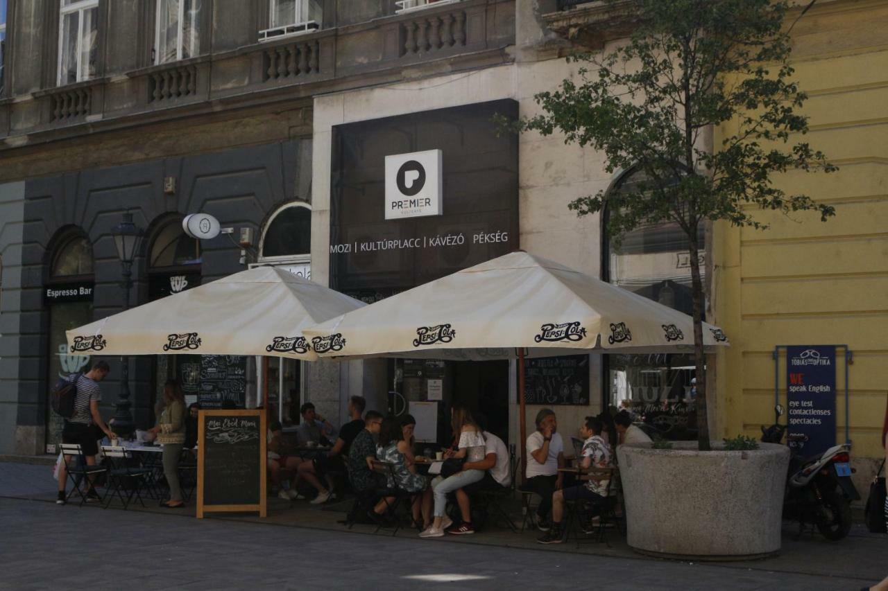 Budapest Passage 1 外观 照片
